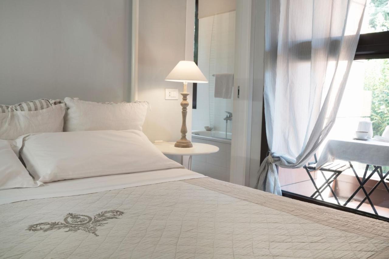Bed In Bo Saragozza Hotel Bologna Buitenkant foto
